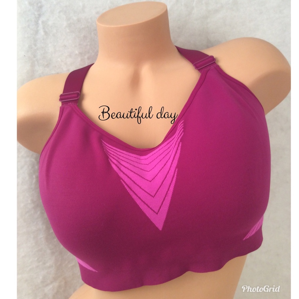 Victoria’s Secret sport bra